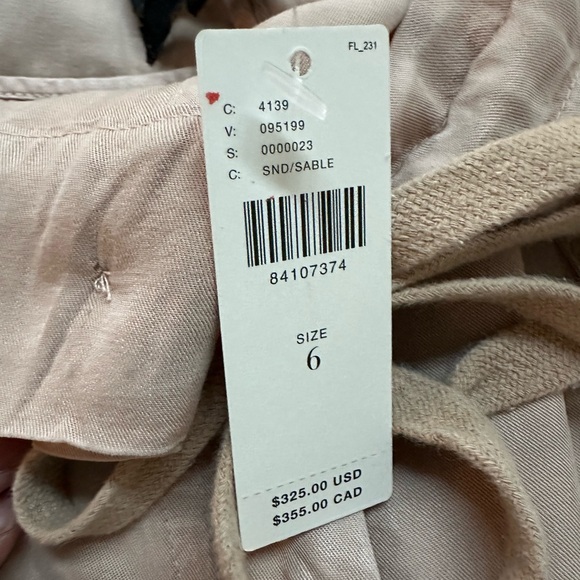 LeSuperbe cargo pants in Sand. Size 6 - Picture 5 of 8